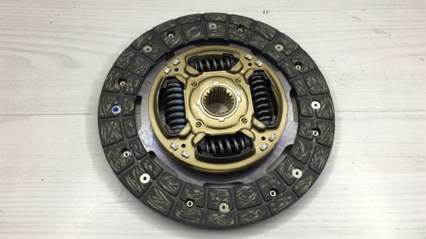 Debriyaj Seti Yaris 06-12  1,33 Triptonik