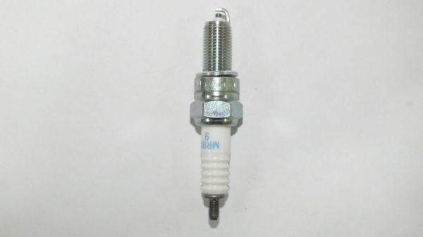 MR8K-9 ATEŞLEME  BUJİSİ