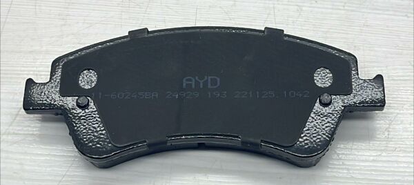 BALATA ÖN AVENSIS 09-/VERSO 09-