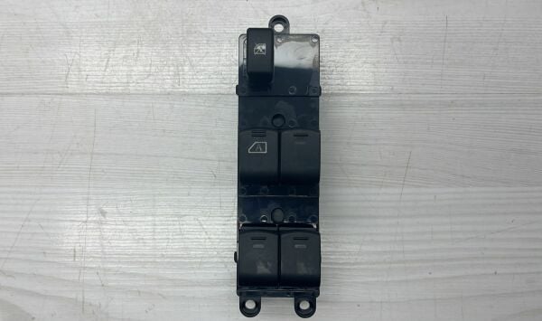 Cam dügme Qashqai/Navara/Micra Sol