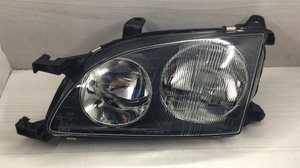 Far Avensis Sol 98-00