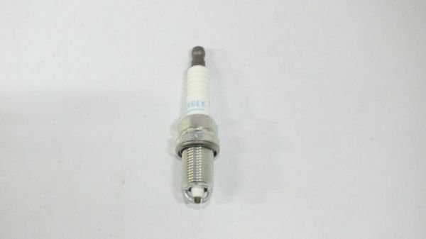 GENEL OTOMOBİL/ BENZİNLİ MOTORLAR ATEŞLEME BUJİSİ 4 lü kutu 4388 BENTLEY/ BMW/ CITROEN/ DACIA/ DAEWOO/ LADA/ MERCEDES/ OPEL/ PEUGEOT/ PORSCHE/ RENAULT/ ROLLS ROYCE/ SAAB ATEŞLEME  BUJİSİ