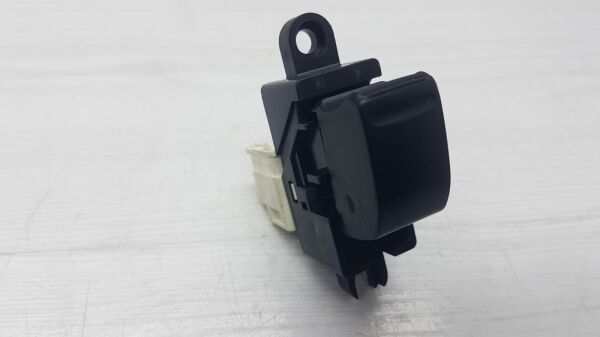 Cam dügme Primera 02-/Almera 00- Sağ