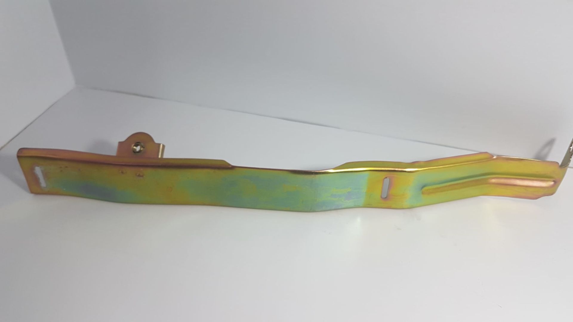 h100 tampon braketi ön sol 94-08