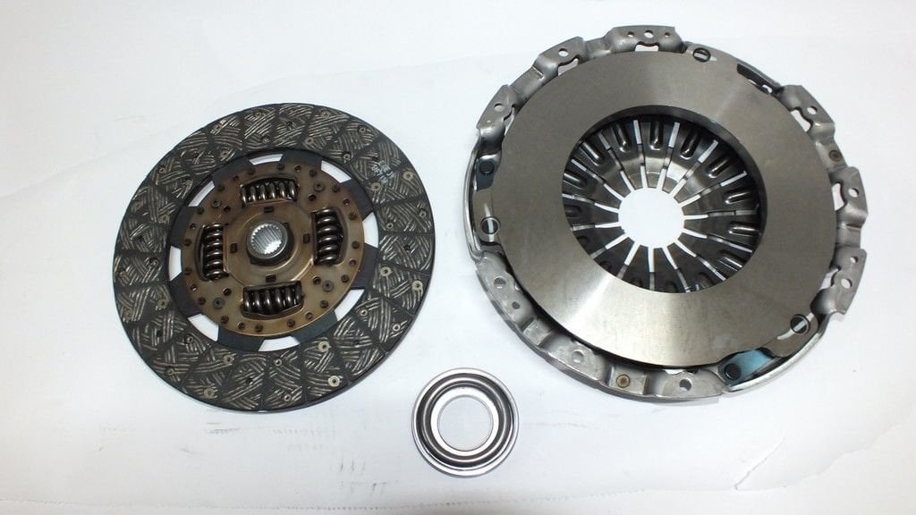 NAVARA 2,5L YD25DDTI D40 4X2 4X4 2010- DEBRİYAJ SETİ RULMANLI