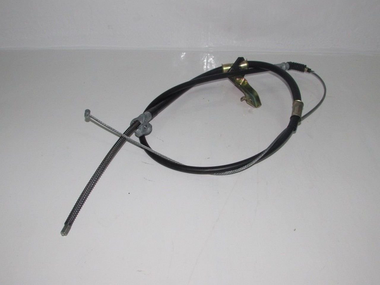 HILUX LN85 4X2 EL FREN TELİ ARKA - SAĞ