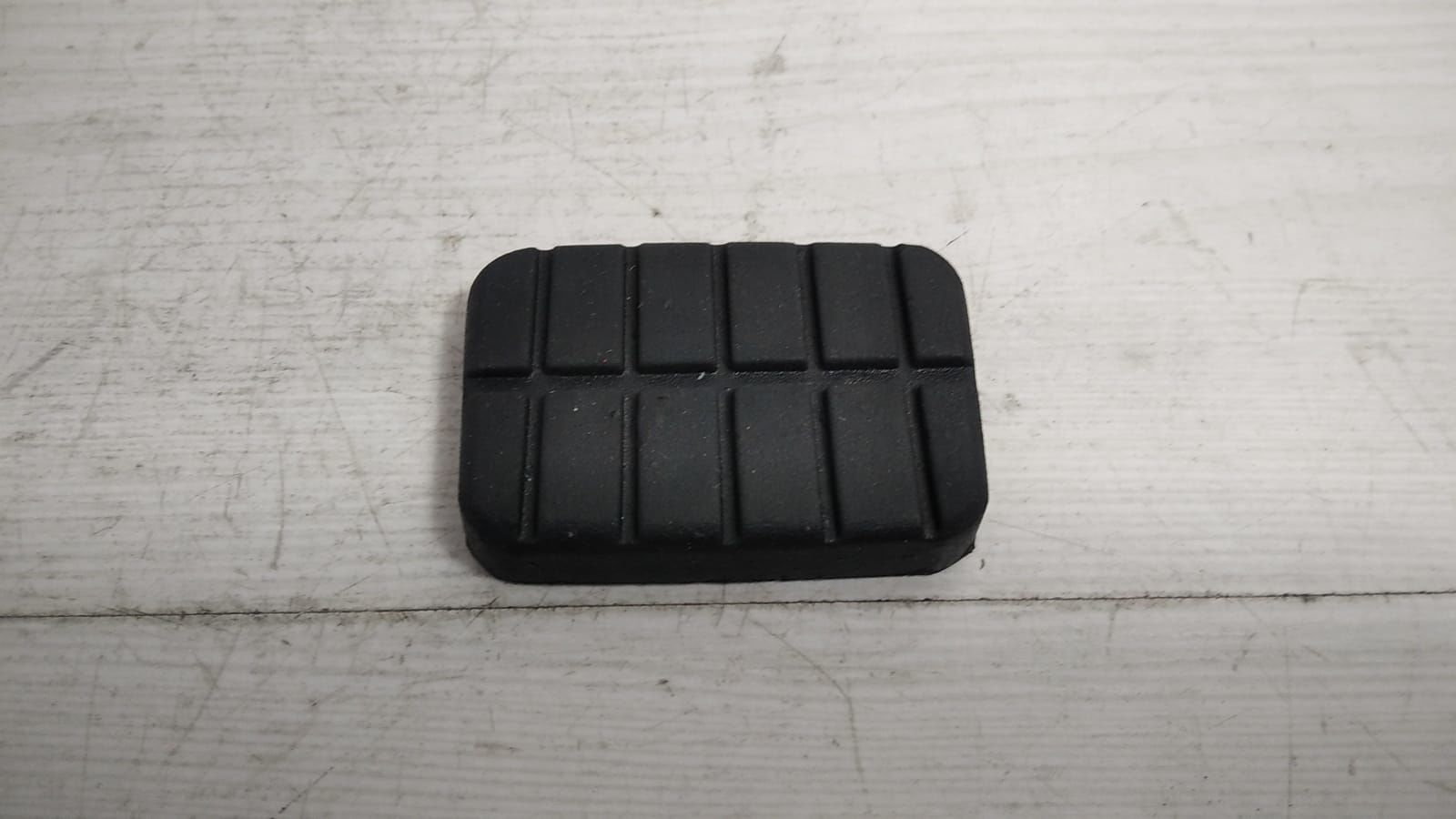 Pedal Lastiği D22 98-04 /D21