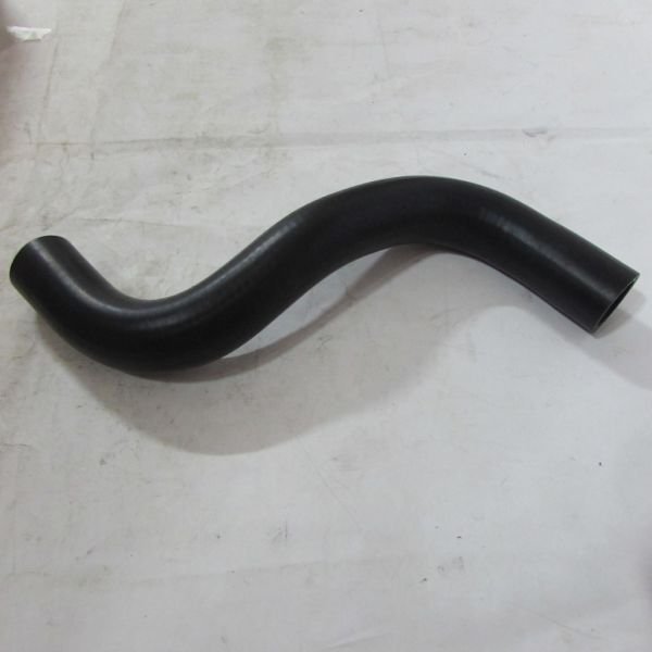 MATRIX 1.6 01-10 RADYATÖR ÜST HORTUMU