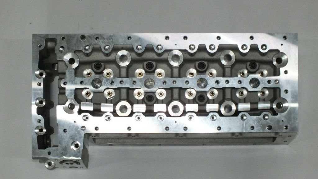 IVECO 3.0 EURO IV 2008- / F1C MOTOR C15 SİLİNDİR KAPAK