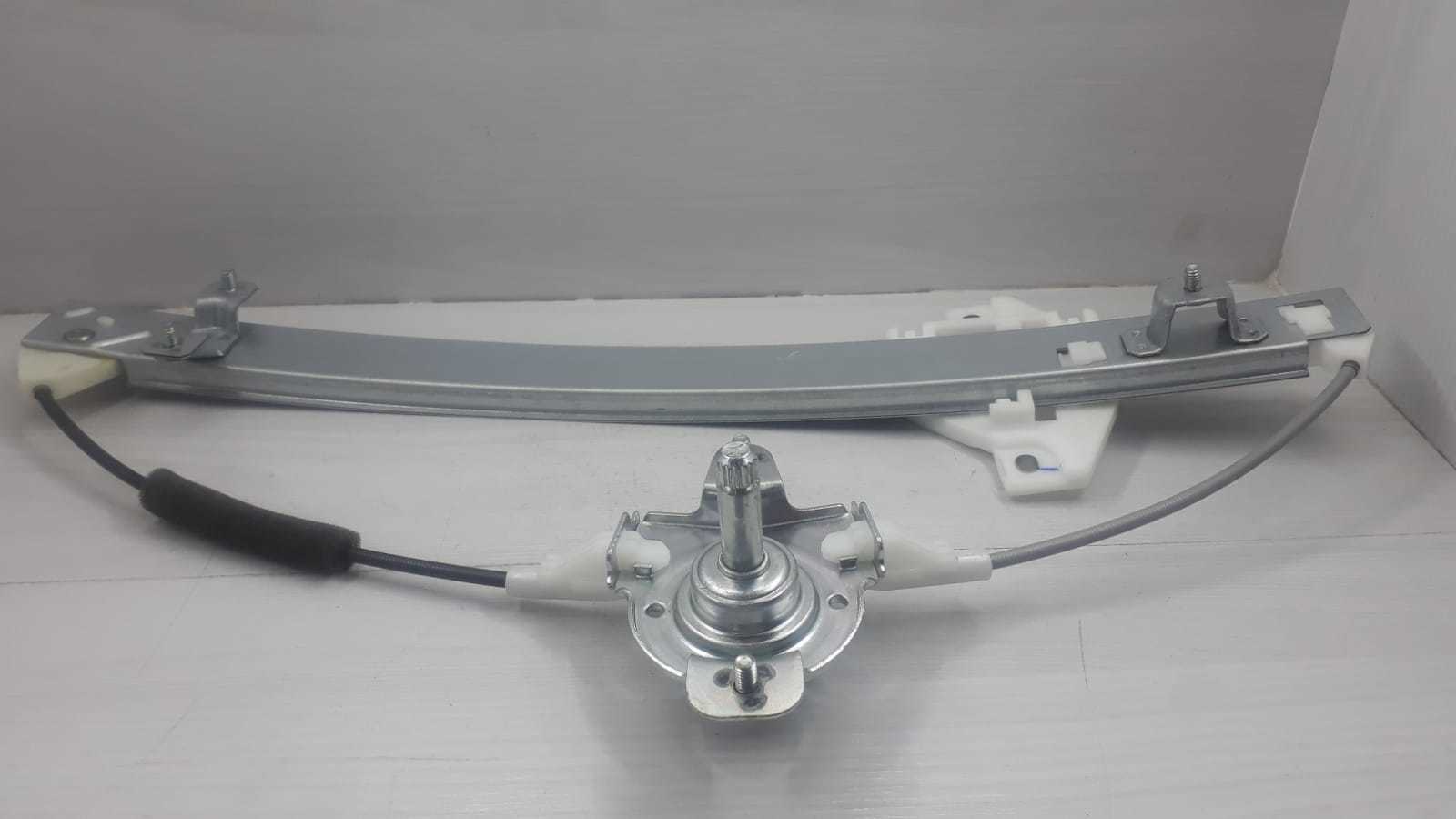 Cam Kriko Accent Sağ Ön 00-06 Manuel