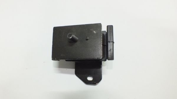 NQR YM MOTOR TAKOZU SAĞ