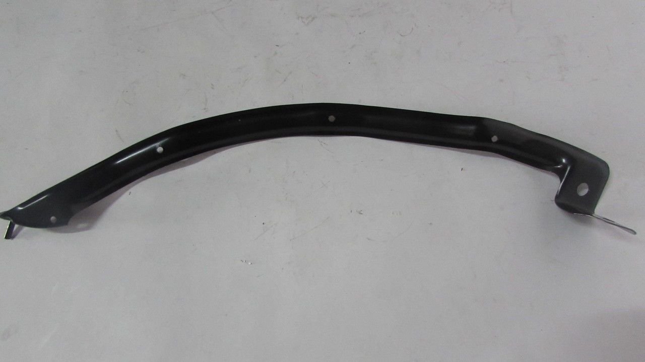 L200 2006- ÖN TAMPON BAĞLANTI BRAKETİ SOL