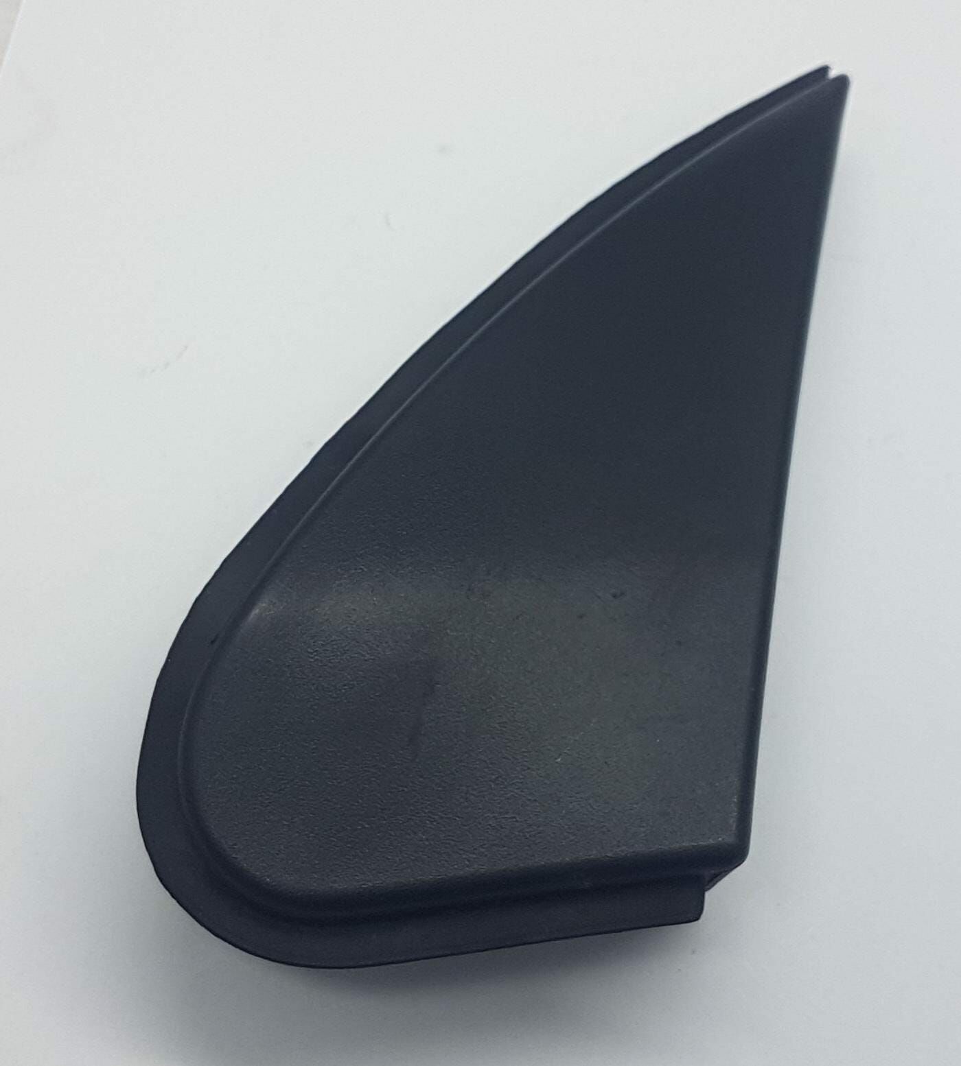 Ayna kapağı Corolla 13-18 Sol Üçgen Parça