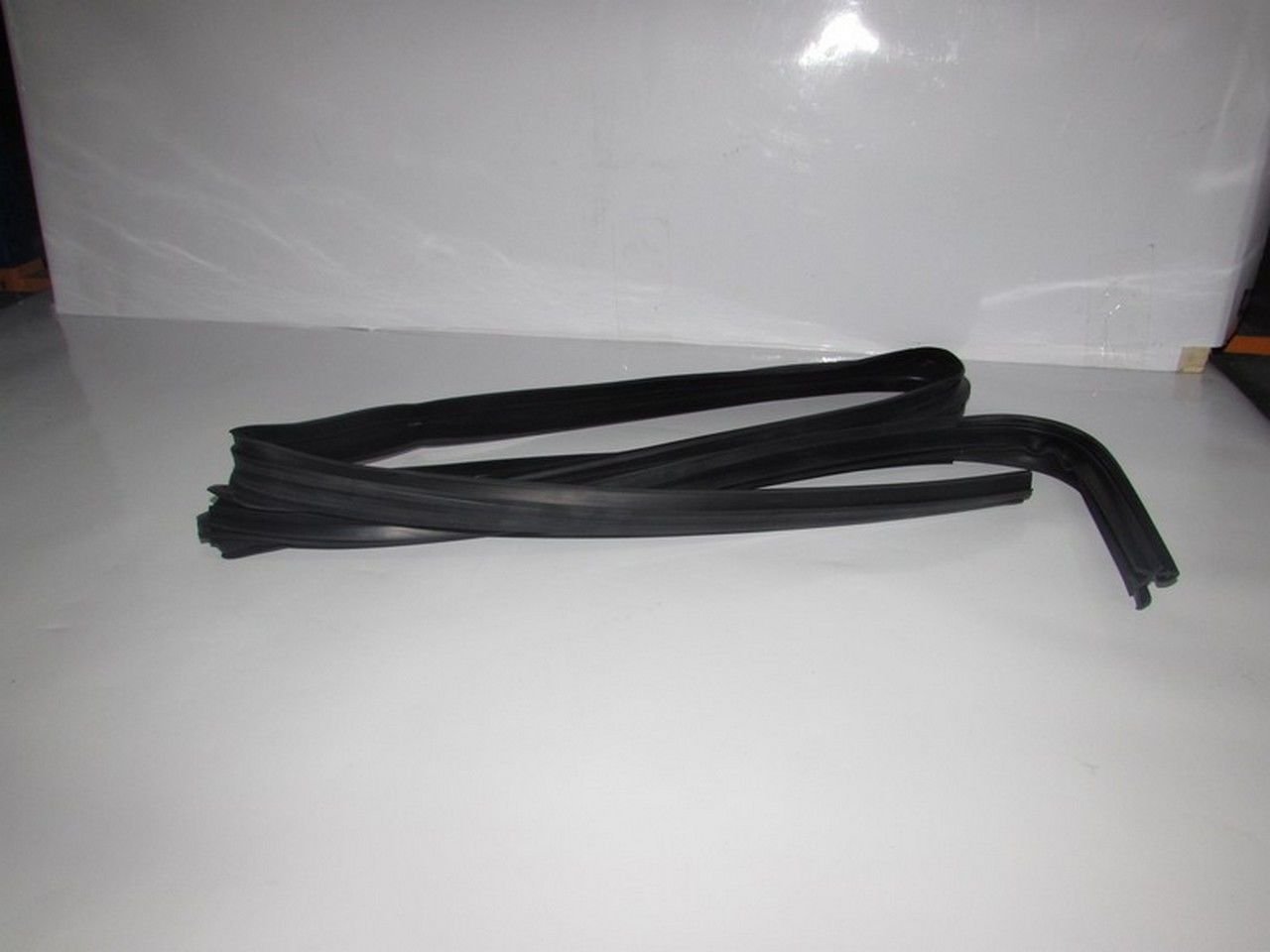 EXCEL CAM U FİTİLİ ÖN SOL