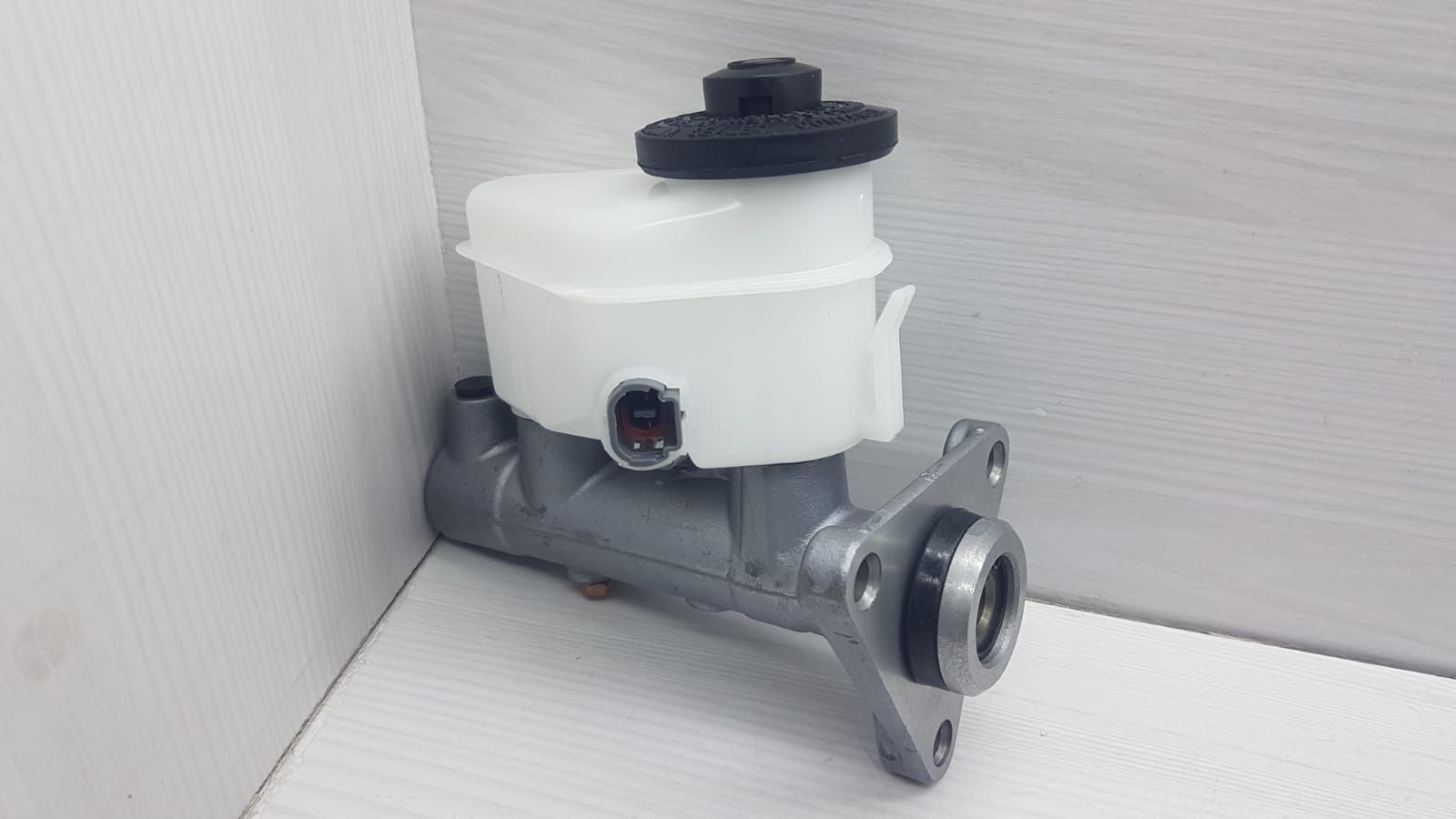 Ana Merkez Corolla Ae101