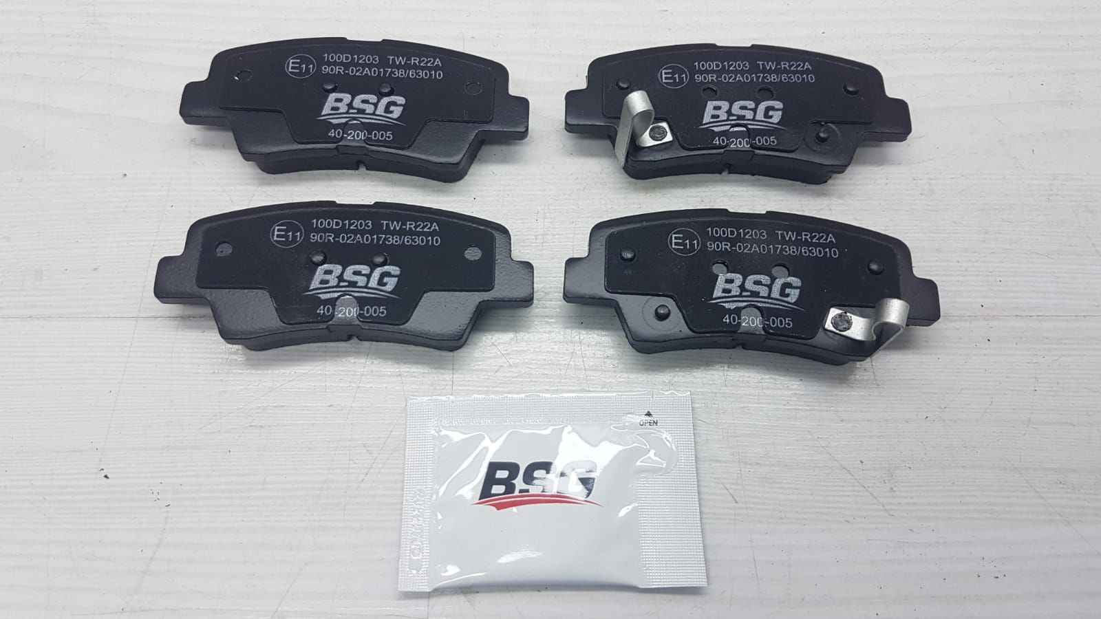 Balata Arka Blue/Elant 11-/i40/i30 12-/Auris Delikli