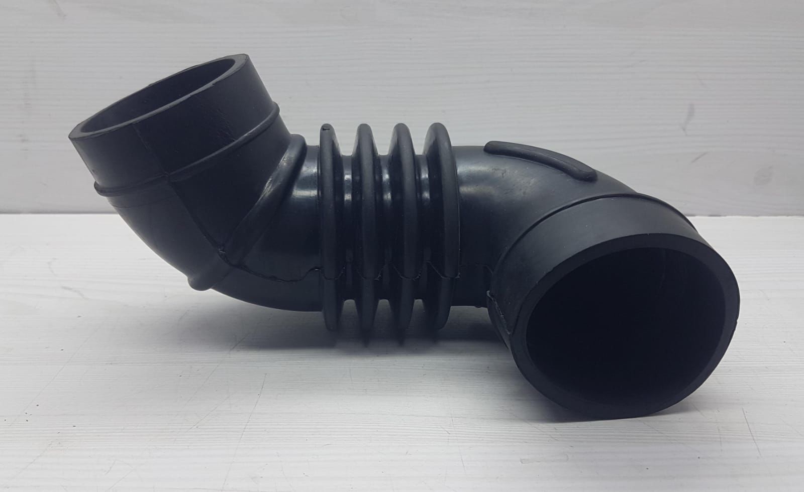 Hava Filtre Hortumu Bongo  1997-2004