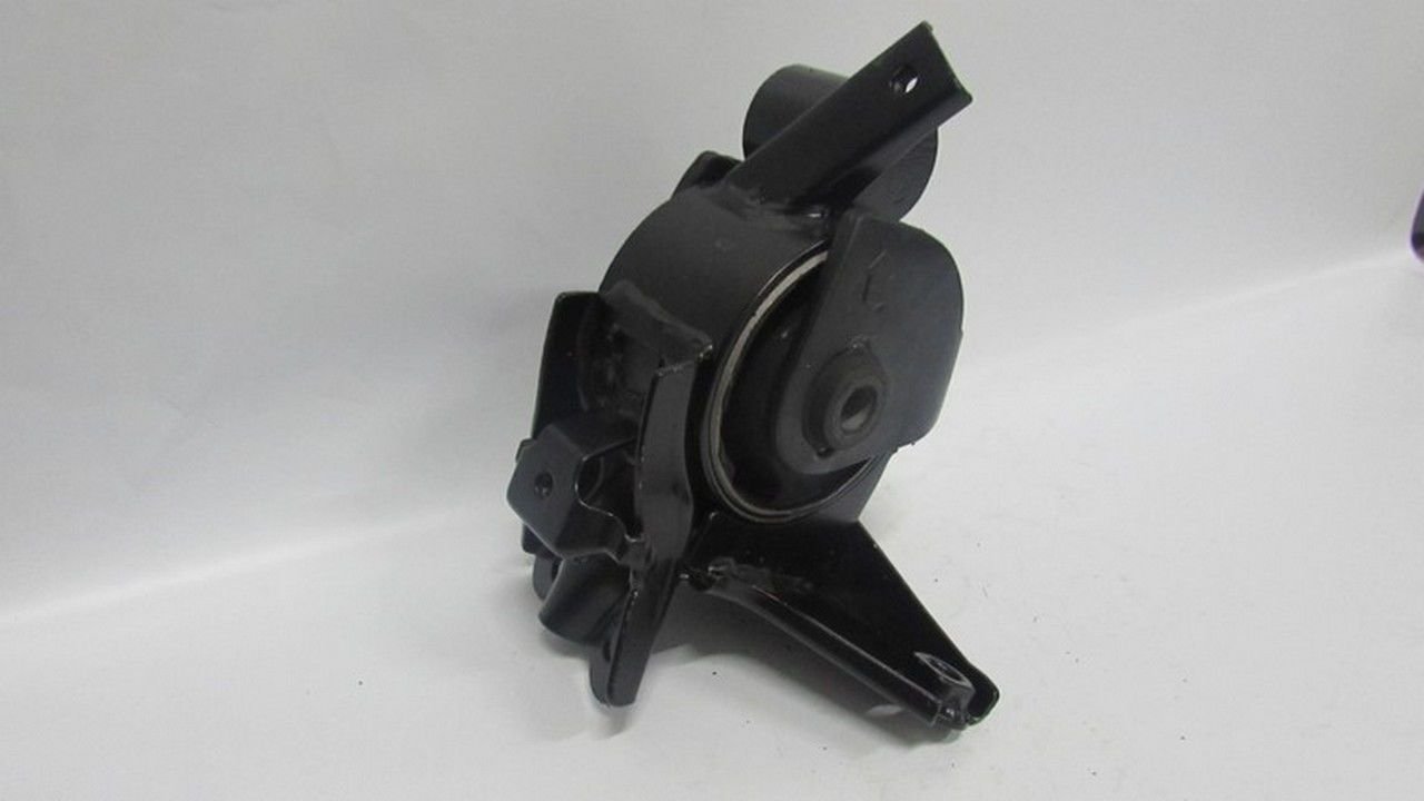 ELANTRA 2001-2006 MOTOR KULAĞI ÖN SOL OTOMATİK