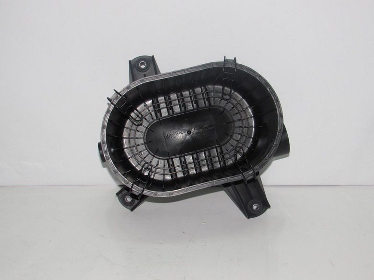 STAREX CRDI HAVA FİLTRE KABI ALT