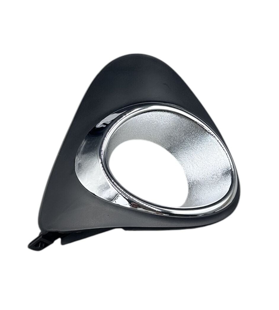 KAPAK LAMBA SİS AVENSİS 12-14 RH (SİSLİ KROM)