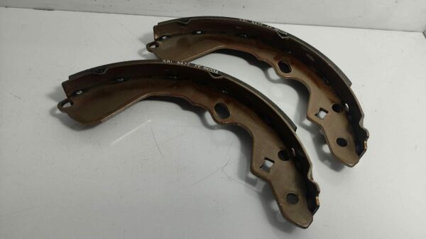 Balata Arka Carens 99-06/Clarus 95-00 Kampana