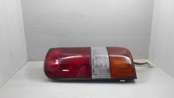 Stop Hiace Sağ radyatör Katinda Yeni Rafta