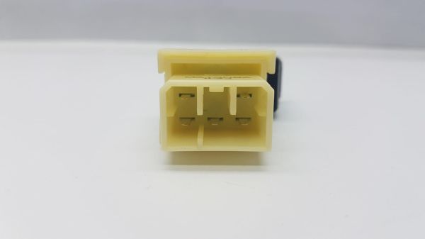 Cam Dügme B2500 Sağ 1996-2000