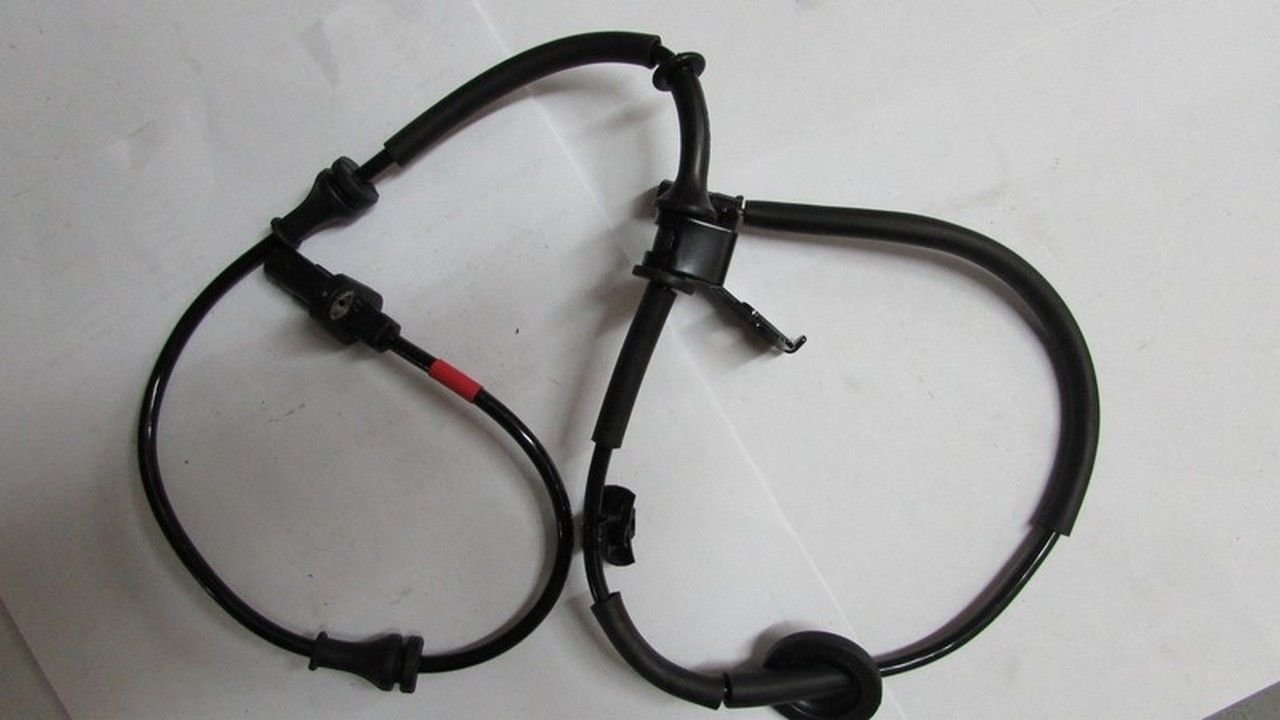 ELANTRA 11-14 ABS SENSÖRÜ ARKA SAĞ