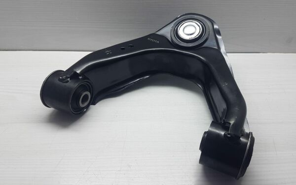 salıncak D22 Sağ 1998-2002 4X2/4X4 Üst TABLA BEŞİK ROTİL