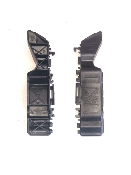 BRAKET TAMPON ACCENT BLUE 11-17 ÖN LH