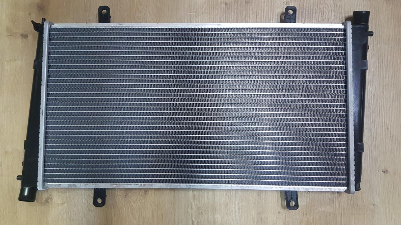 Radyatör Carisma 02-06 1,9 DID Dizel SU PETEĞİ