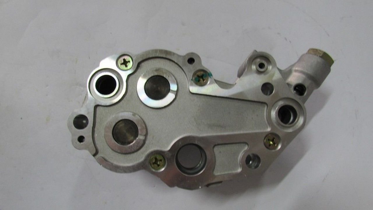 CANTER FE511 / PAJERO 4M40T 2,8 YAĞ POMPASI