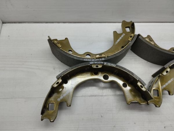 Balata Arka Kmy 05- /bongo 97-04 (Sa045 Al)