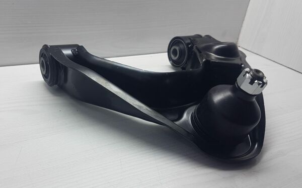 salıncak D22 Sol 4X2 1998-2006 Üst TABLA BEŞİK ROTİL