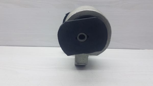 Motor Takozu Accent 00-02 Sağ Kulağı