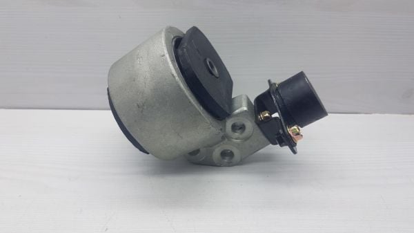 Motor Takozu Accent 00-02 Sağ Kulağı