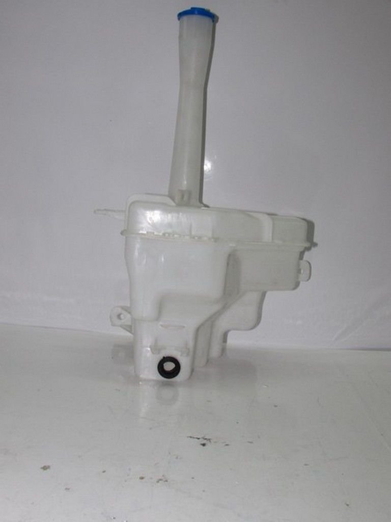 CERATO 2010-2012 SİLECEK SU DEPOSU