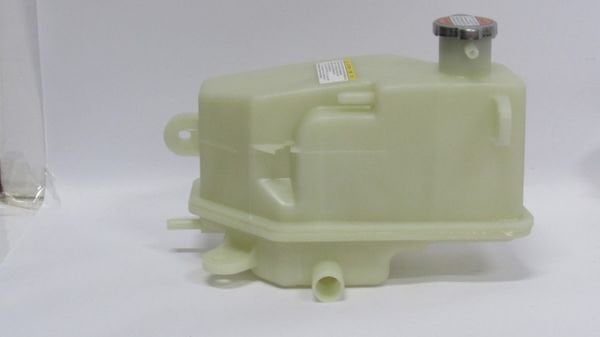 SANTA FE DİZEL 00-05 YEDEK SU DEPOSU