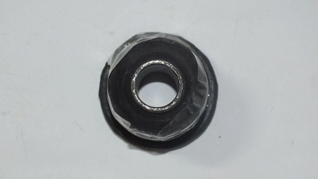 L200 MAGNUM 98-05 SALINCAK BURCU ÜST DIŞI LASTİK 43X18X48