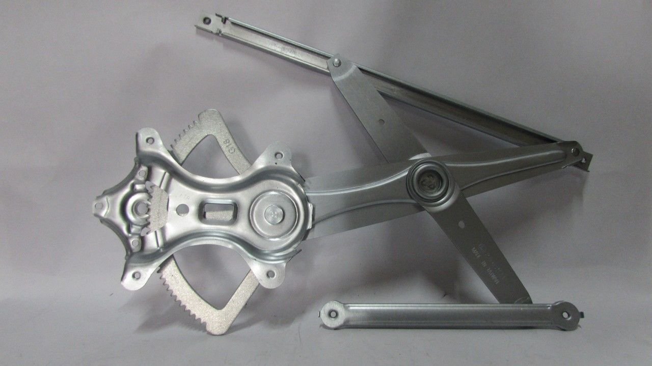 L200 CR 2006- CAM KRİKOSU ELEKTRİKLİ ÖN SAĞ