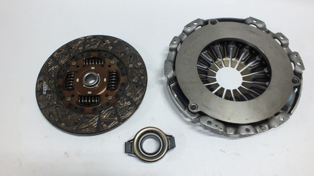 SKYSTAR YD25 2.5 4X2 / 4X4 03-09 / NAVARA YD25 EURO 5 4X4 / 4X2 10-15 ( 250 MM ) DEBRİYAJ SETİ RULMANLI