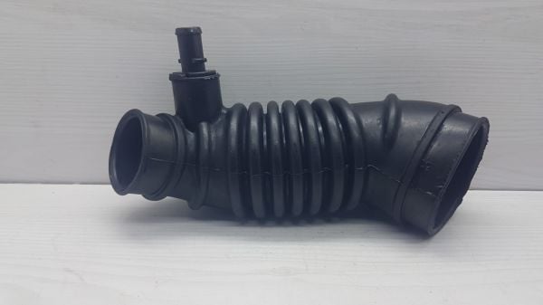 Hava Filtre Hortumu L200 2010-2015 Euro 5