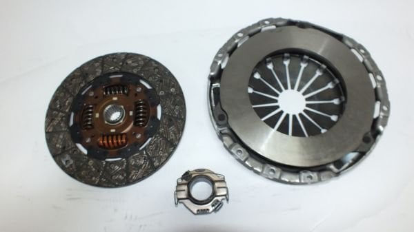 HİLUX VİGO KUN25 4X4 05-10 / KUN15 4X2 2010- ( 260 MM ) DEBRİYAJ SETİ RULMANLI