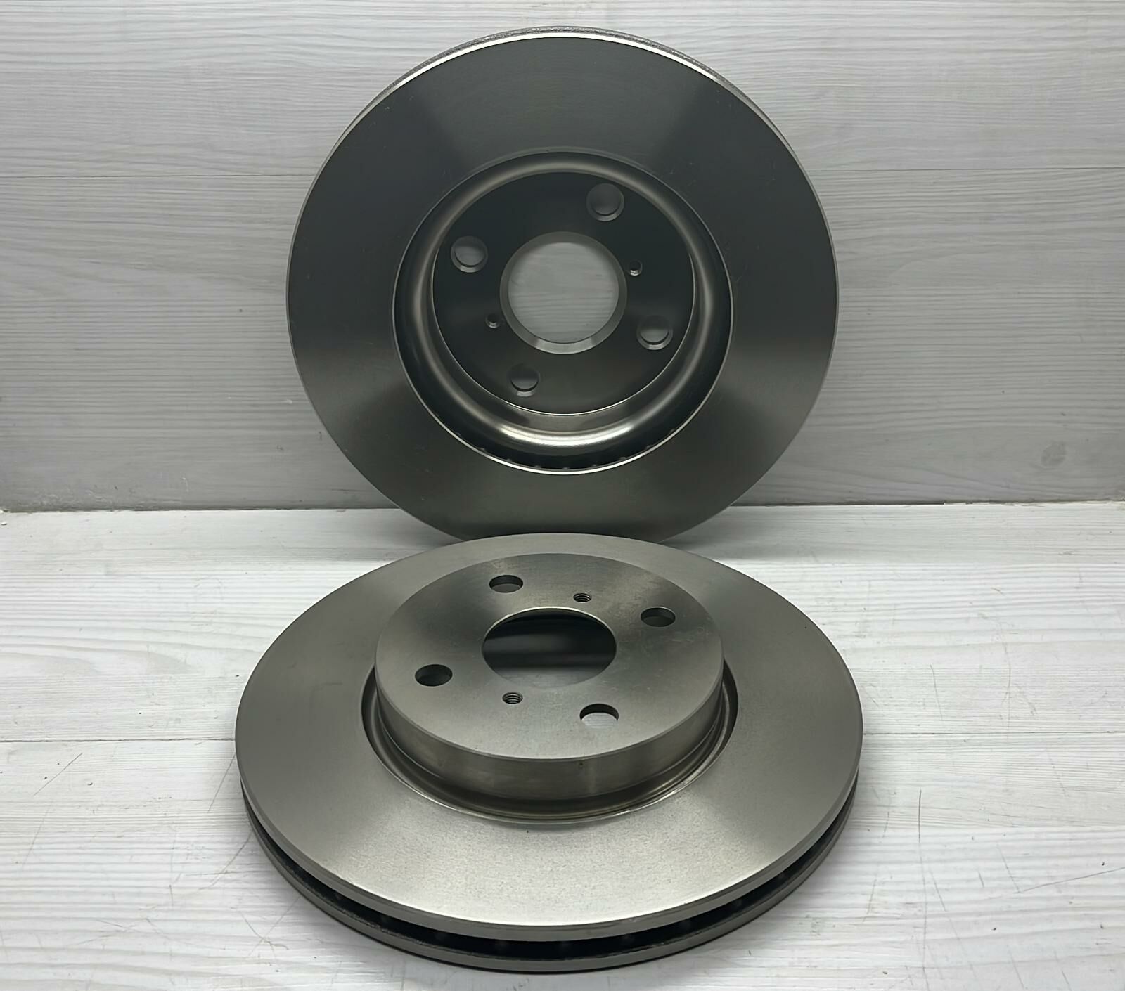 yaris ön fren diski 258mm.2006-