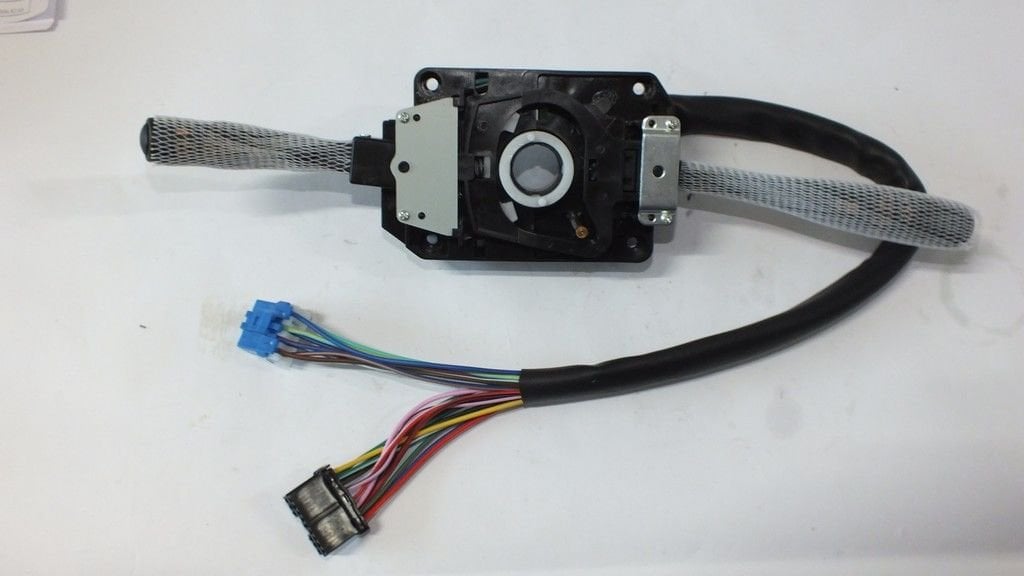 NPR 66 2002- FARSİNYAL+SİLECEKKOLU KOMP EGSOZ FRENLİ(SİS LAMB)