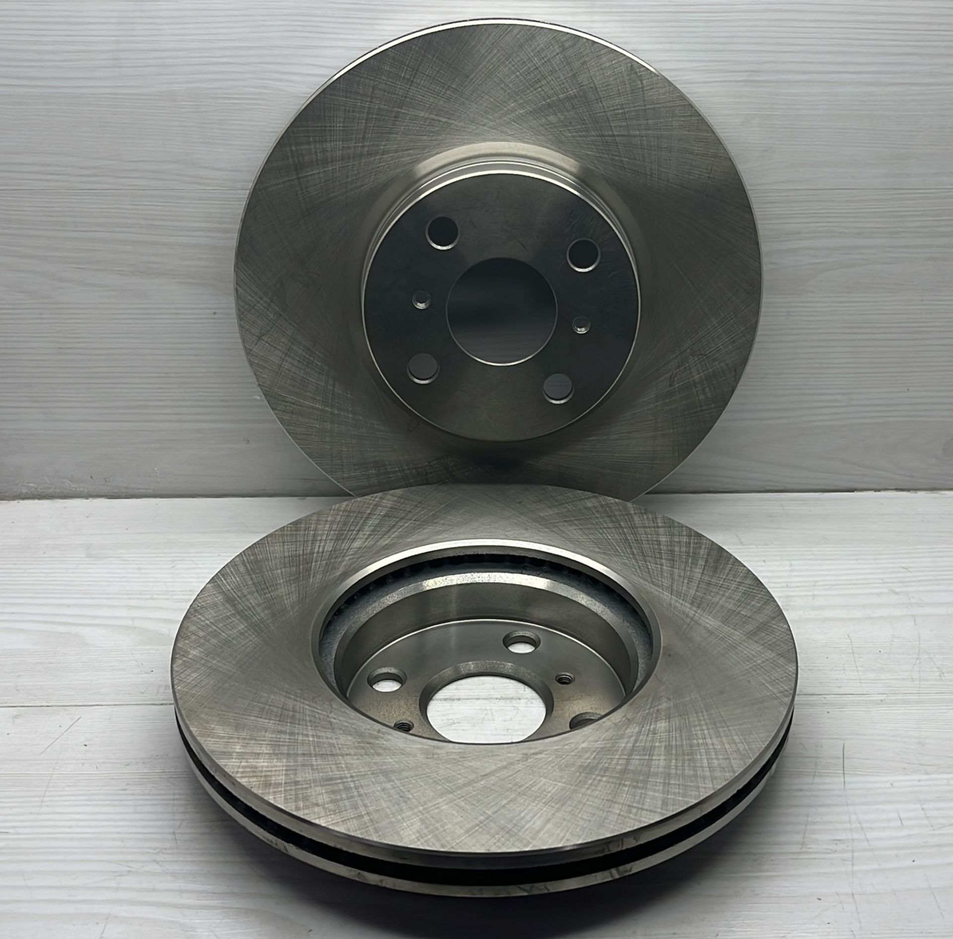 yaris ön fren diski 275mm.2006-2011