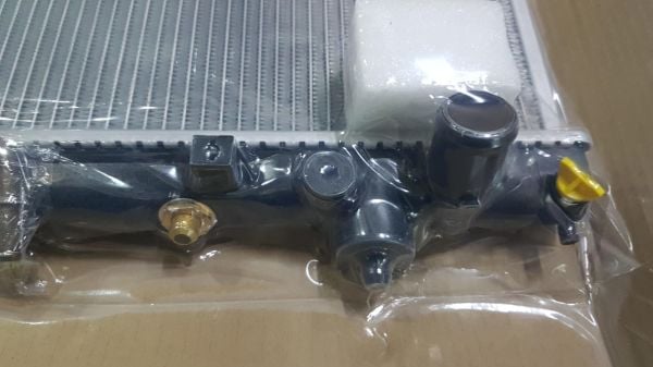 RADYATÖR CORONA/CARINA ST191 92-97 A/T otomatik vites