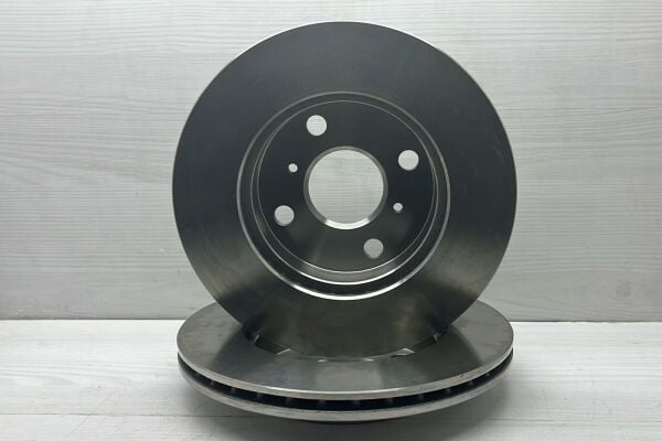 yaris ön fren diski 235mm.1999-2005