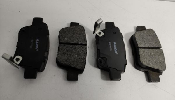 Balata Arka Avensis 03-08/Verso 04-07