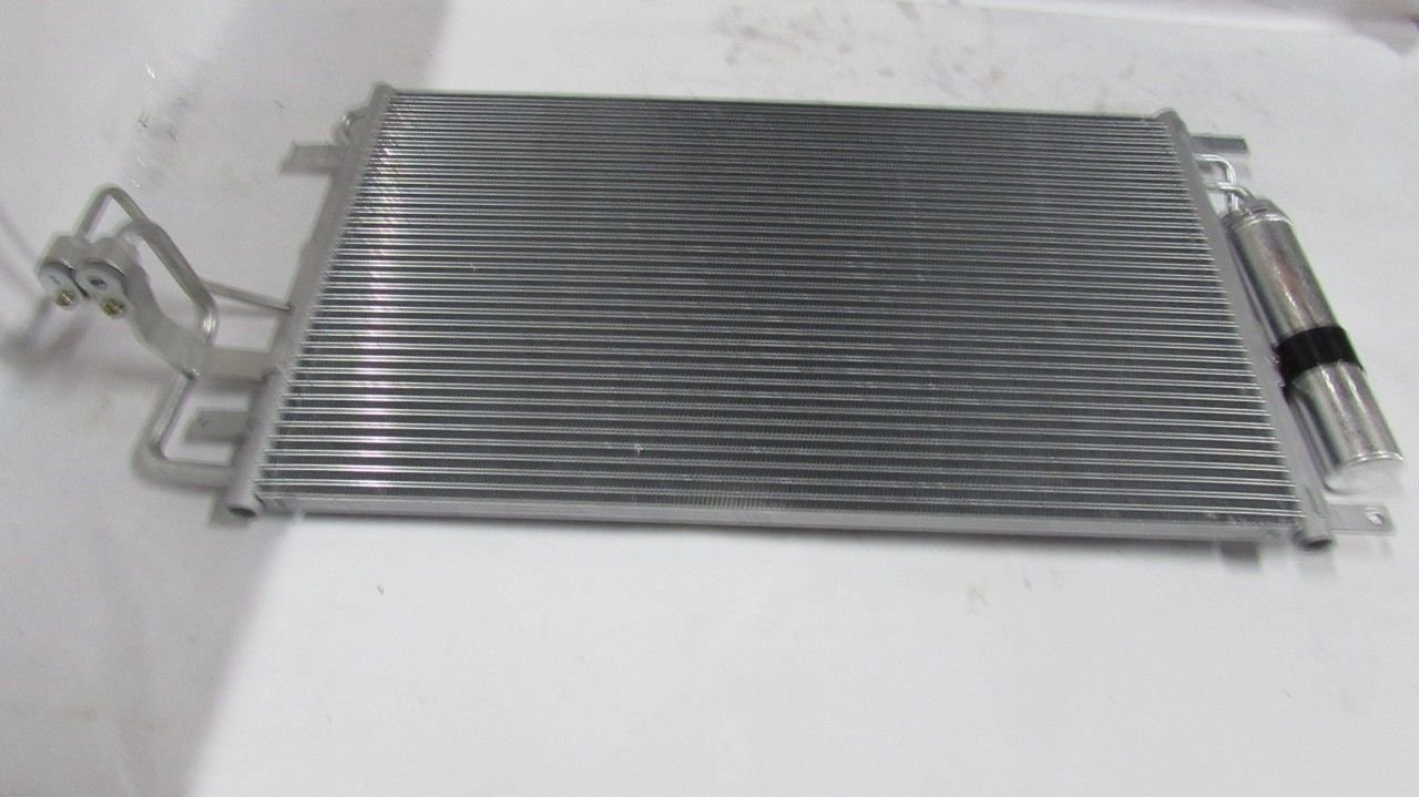 TUCSON / SPORTAGE 04-10 2.0 DIESEL KLİMA RADYATÖRÜ